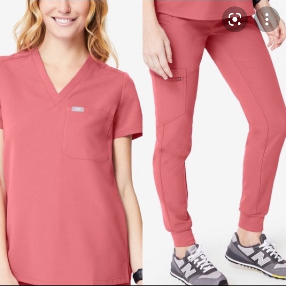 Figs scrub set, XS jogger pants, XXS caterina top, in quartz